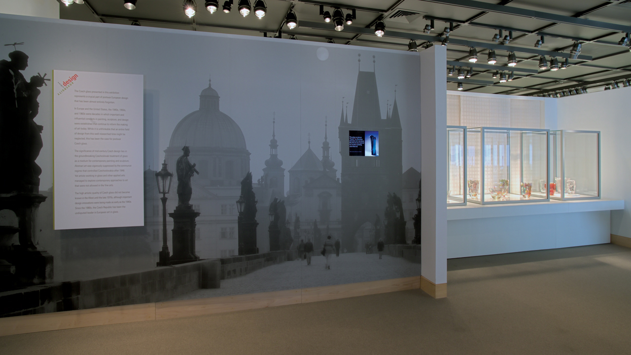 Czech Glass: Design in an Age of Adversity 1945-1980