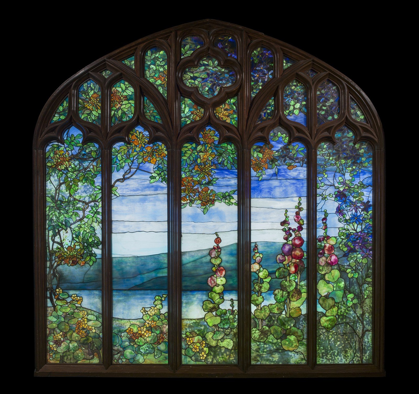 louis comfort tiffany stained glass